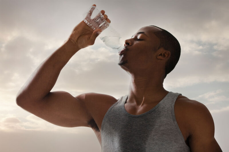 cuánta aguas debes tomar durante el ejercicio