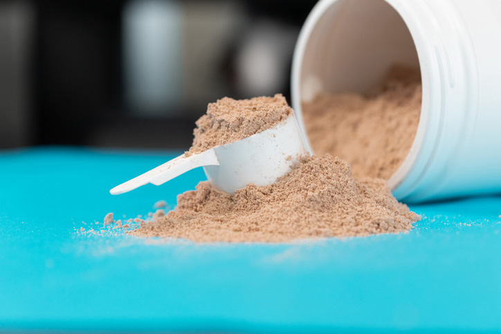 es seguro consumir licuados de proteína en polvo