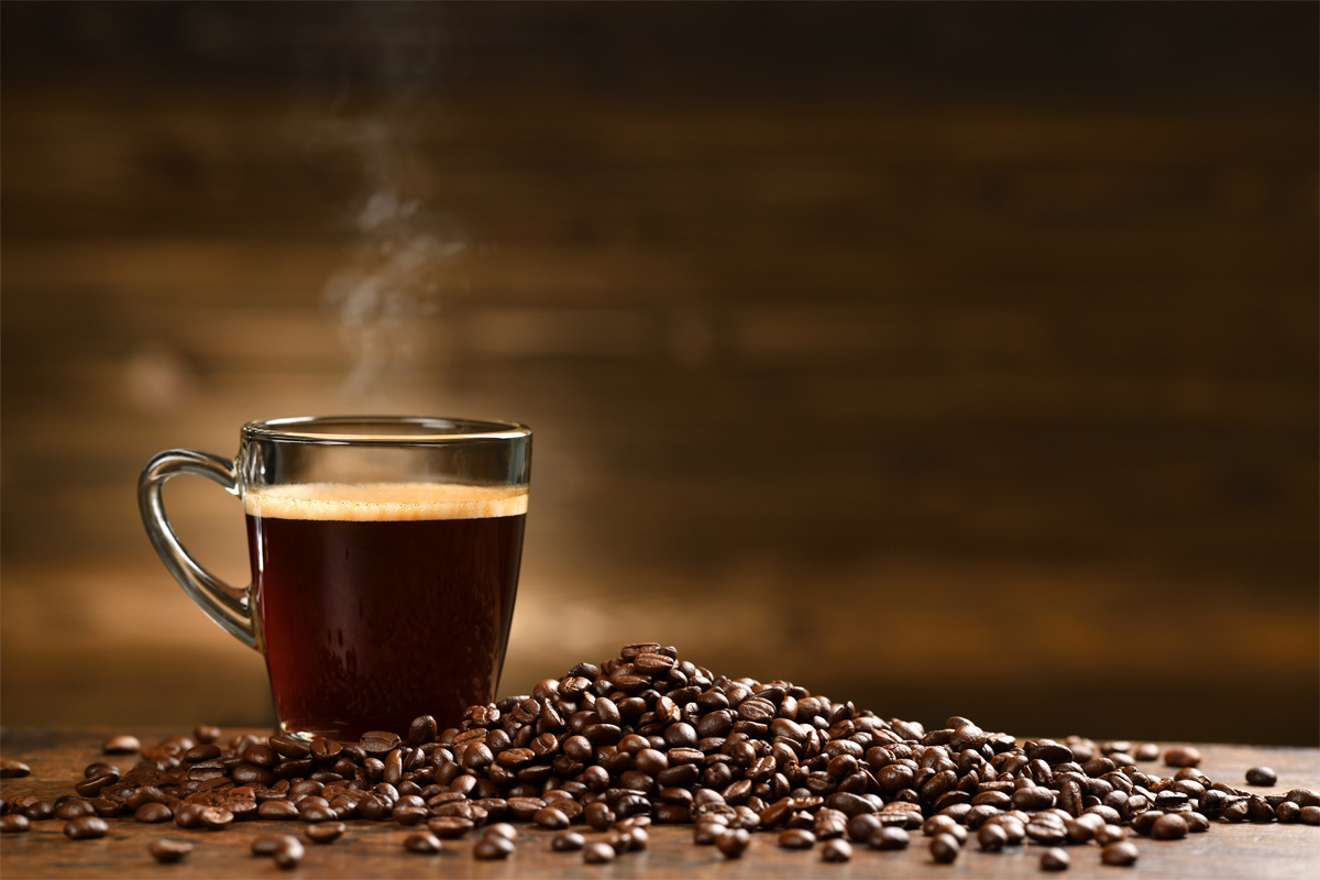 beneficios de tomar una taza de café