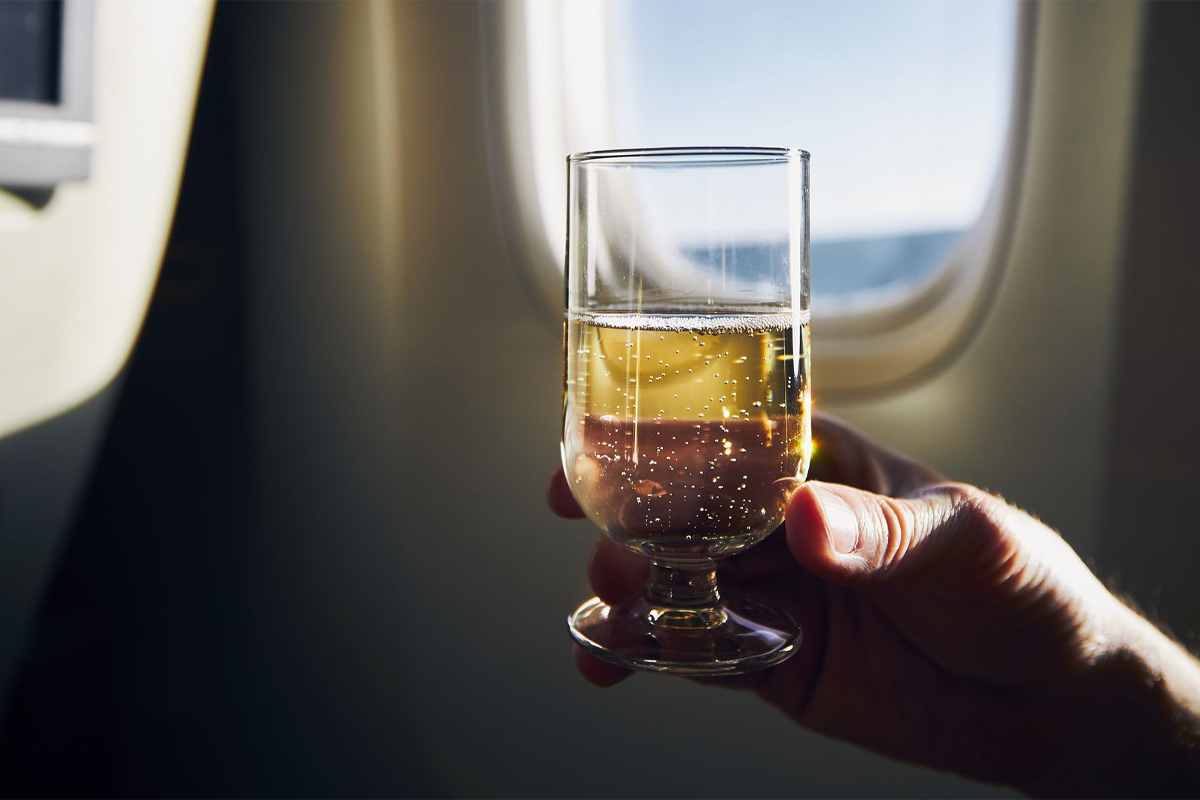 beber alcohol en el avión