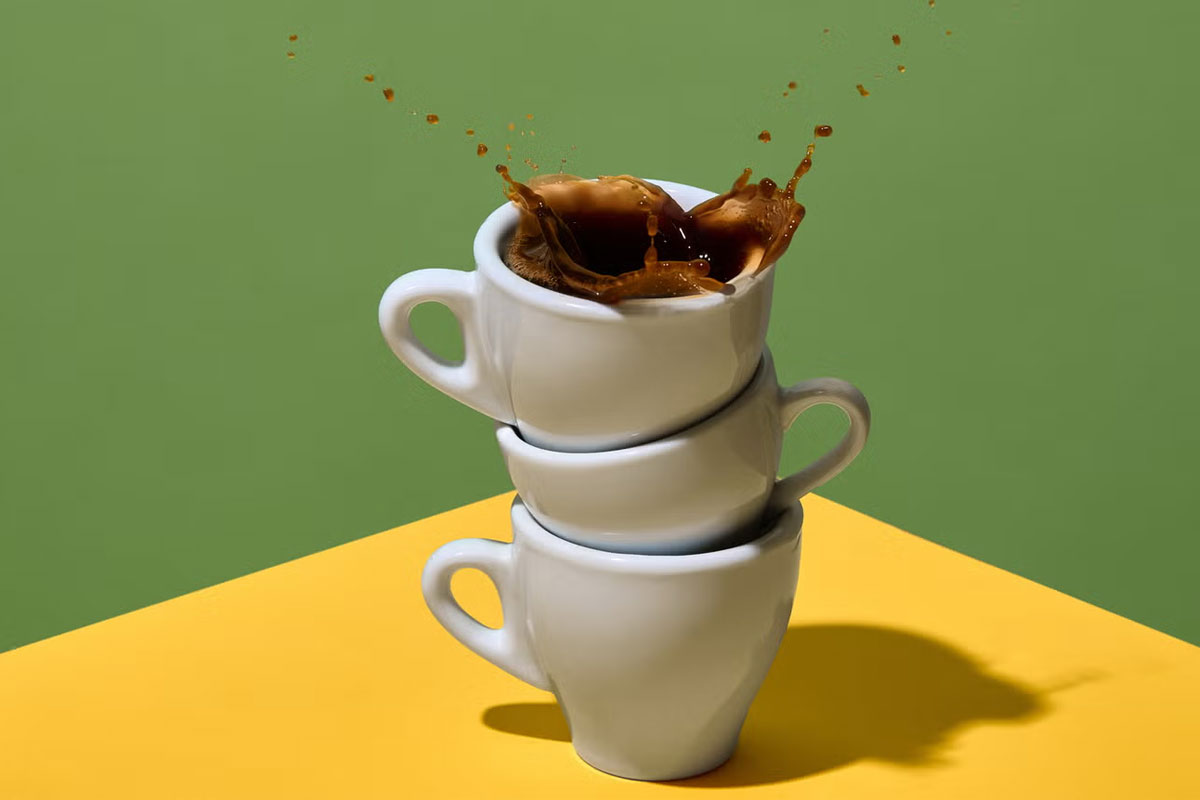 ilustración de tazas de café apiladas